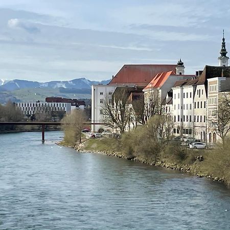 Lovely Flat In A Lovely City Steyr Bagian luar foto
