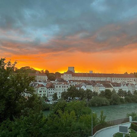 Lovely Flat In A Lovely City Steyr Bagian luar foto