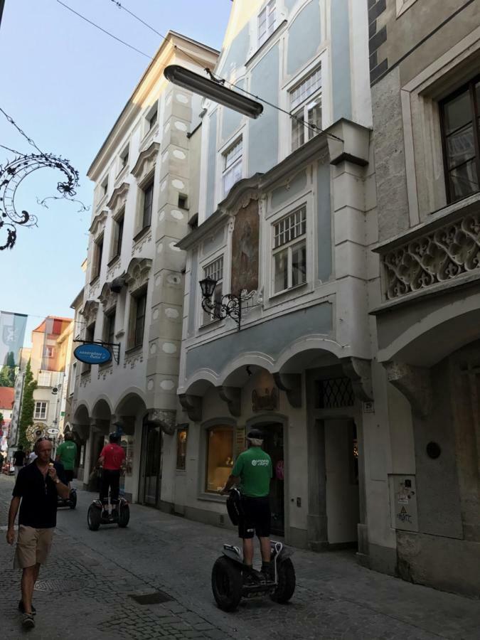 Lovely Flat In A Lovely City Steyr Bagian luar foto